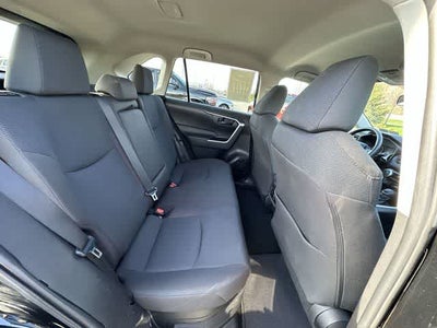 2022 Toyota RAV4 Hybrid LE