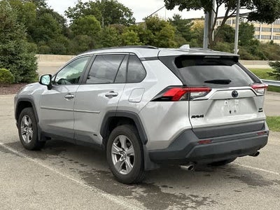 2022 Toyota RAV4 Hybrid XLE