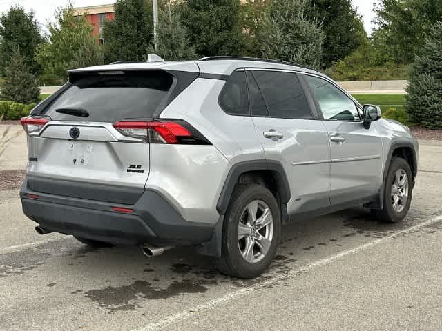 2022 Toyota RAV4 Hybrid XLE