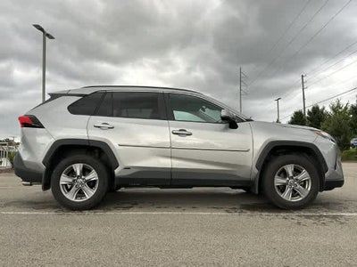 2022 Toyota RAV4 Hybrid XLE