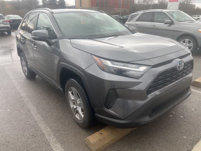 2022 Toyota RAV4 Hybrid XLE