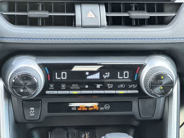 2025 Toyota RAV4 Hybrid SE