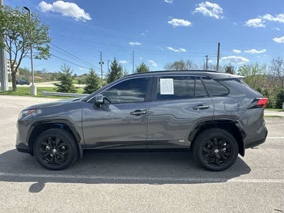 2025 Toyota RAV4 Hybrid SE