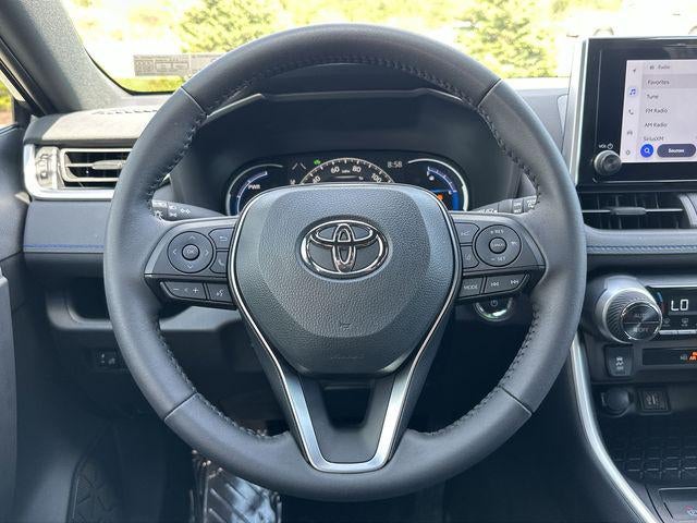 2025 Toyota RAV4 Hybrid SE