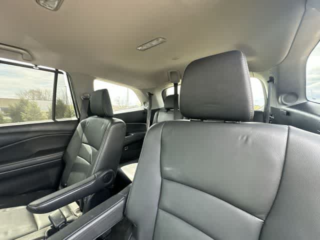 2022 Honda Pilot Touring 7-Passenger