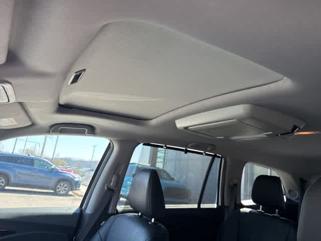 2022 Honda Pilot Touring 7-Passenger