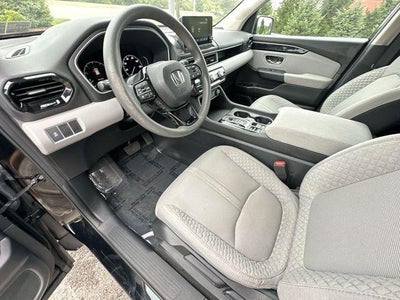 2023 Honda Pilot LX