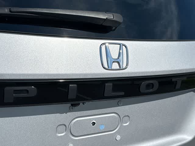 2024 Honda Pilot EX-L 8 Passenger