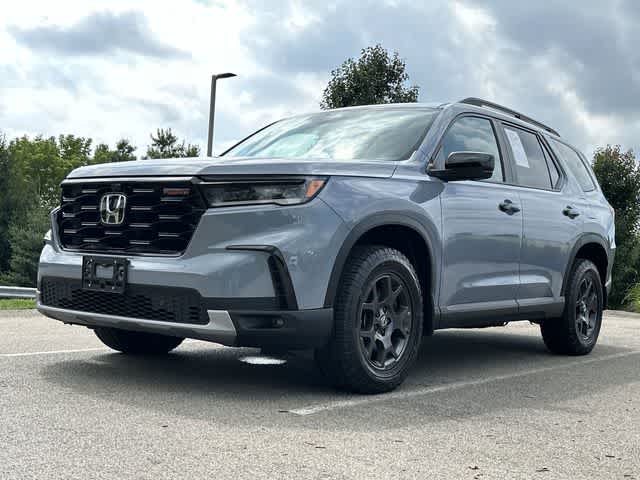 2023 Honda Pilot TrailSport