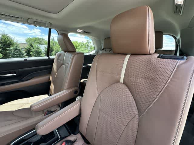 2024 Toyota Grand Highlander Platinum