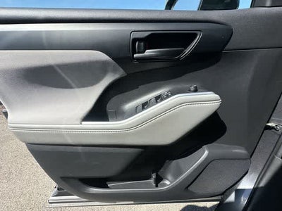 2020 Toyota Highlander Hybrid LE
