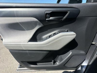 2020 Toyota Highlander Hybrid LE