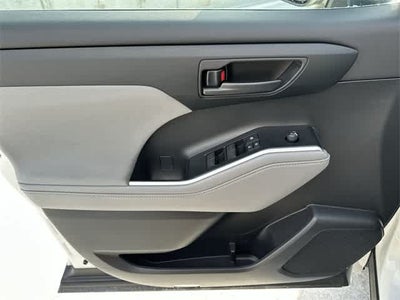 2021 Toyota Highlander Hybrid LE