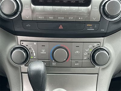 2012 Toyota Highlander 4WD 4dr V6 (Natl)