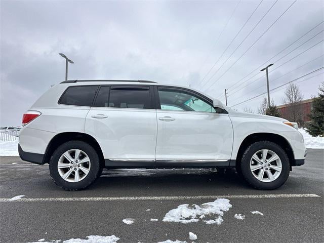 2012 Toyota Highlander 4WD 4dr V6 (Natl)
