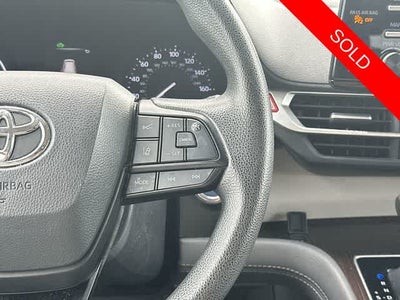 2024 Toyota Sienna LE