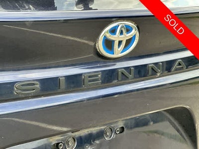 2024 Toyota Sienna LE
