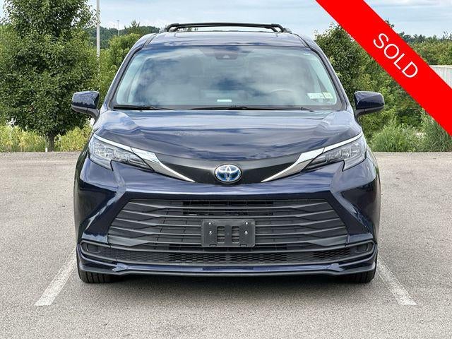 2024 Toyota Sienna LE