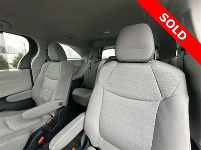 2022 Toyota Sienna LE