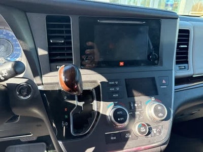 2016 Toyota Sienna Ltd Premium