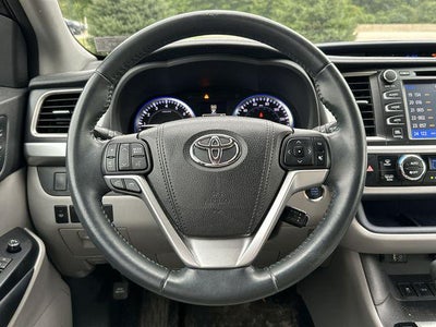 2016 Toyota Highlander Limited