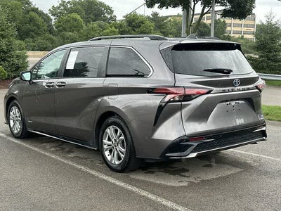 2021 Toyota Sienna XSE