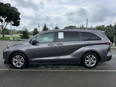 2021 Toyota Sienna XSE