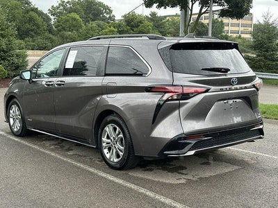 2021 Toyota Sienna XSE