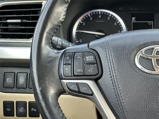 2017 Toyota Highlander Limited Platinum