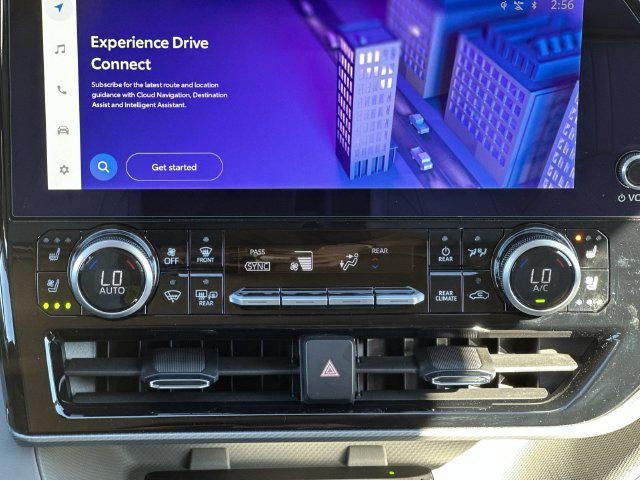 2025 Toyota Highlander Hybrid Platinum