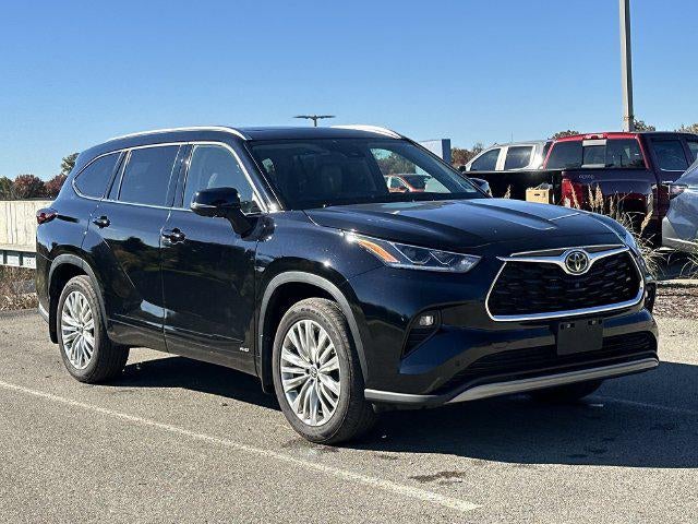 2025 Toyota Highlander Hybrid Platinum