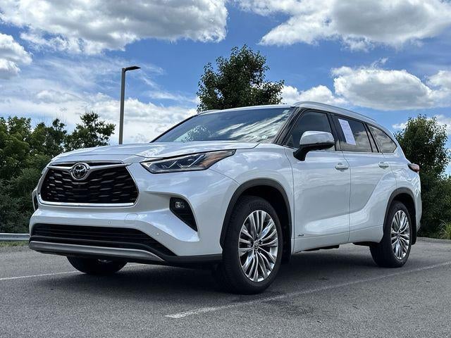 2026 Toyota Highlander Hybrid Platinum