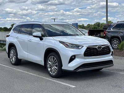 2026 Toyota Highlander Hybrid Platinum