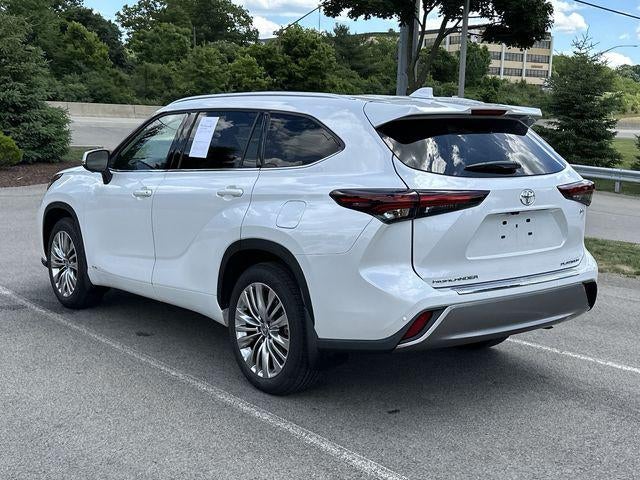 2026 Toyota Highlander Hybrid Platinum