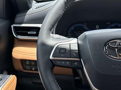 2026 Toyota Highlander Hybrid Platinum
