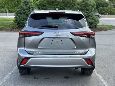 2026 Toyota Highlander Hybrid Platinum