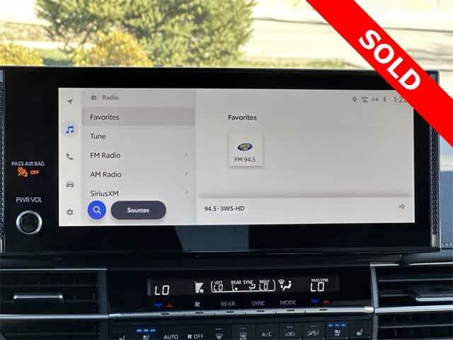 2025 Toyota Sienna Platinum