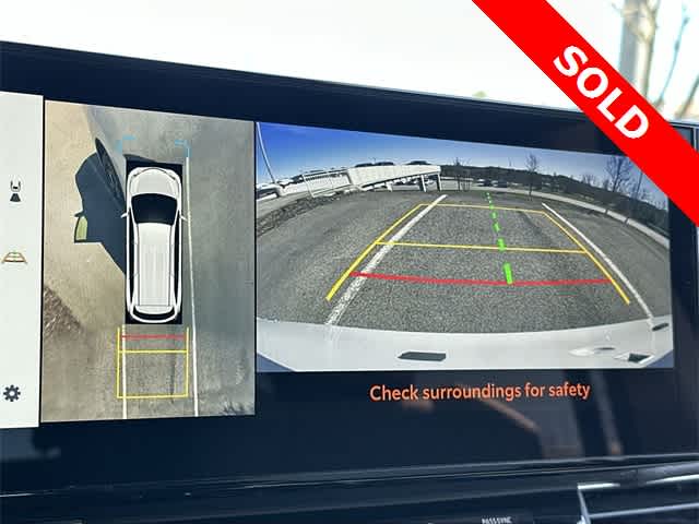 2025 Toyota Sienna Platinum