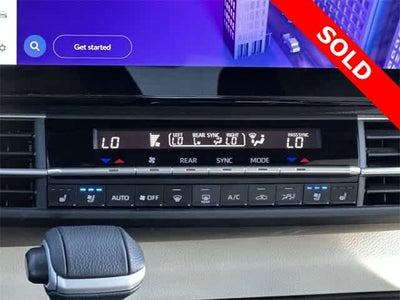 2025 Toyota Sienna Platinum