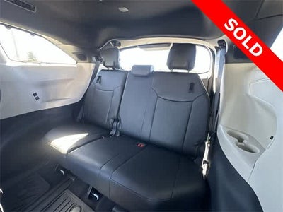 2025 Toyota Sienna Platinum