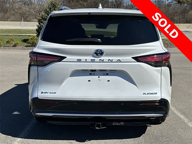 2025 Toyota Sienna Platinum