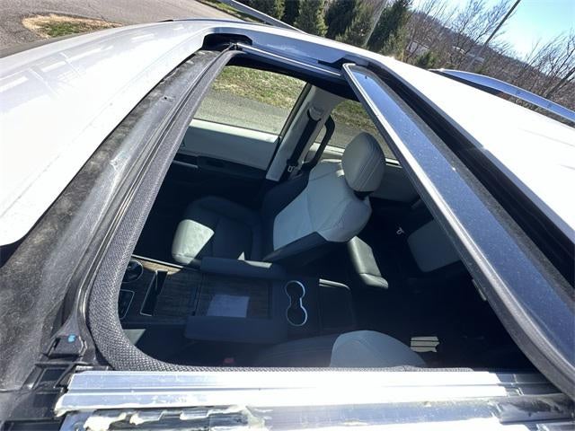 2025 Toyota Sienna Platinum