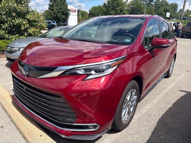 2023 Toyota Sienna Platinum