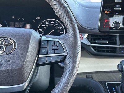2023 Toyota Sienna Platinum
