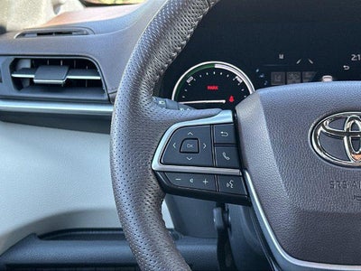 2023 Toyota Sienna Platinum