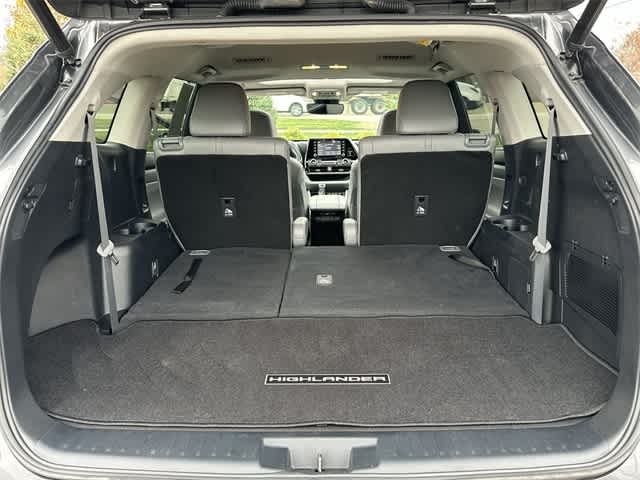 2022 Toyota Highlander Hybrid XLE