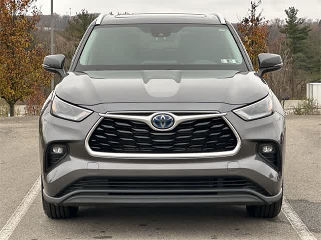 2022 Toyota Highlander Hybrid XLE