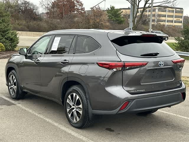 2022 Toyota Highlander Hybrid XLE