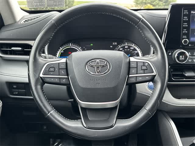 2022 Toyota Highlander Hybrid XLE