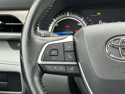 2022 Toyota Highlander Hybrid XLE